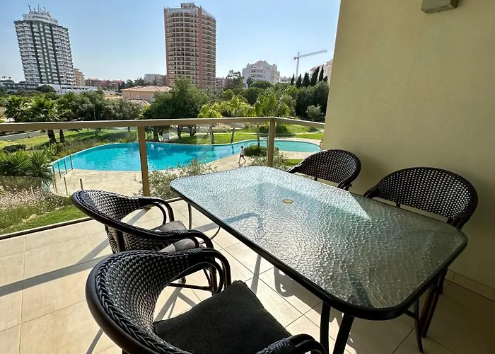 New Stunning Ocean Aprt In 